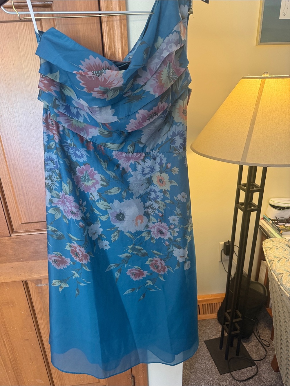 One-Shoulder Floral Asymmetrical Dress in Teal - Picture 6 of 8